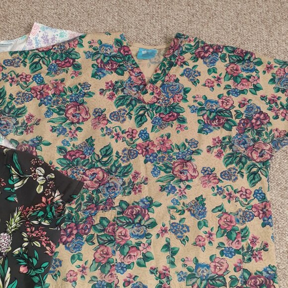 LOT OF 4 SCRUBS TOPS MEDICAL NURSING UNIFORM~SB SCRUBS~SCRUBSTAR-WOMENS SIZE XL - Picture 4 of 6